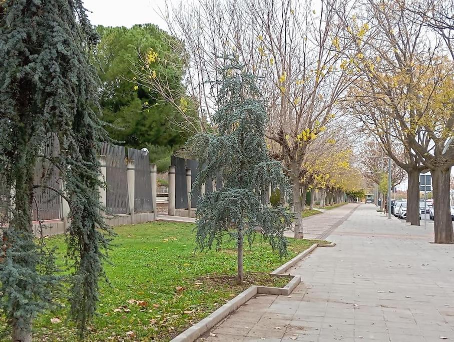 Buen Lugar Trabajo Y Familiar Apartman Ciudad Real Kültér fotó