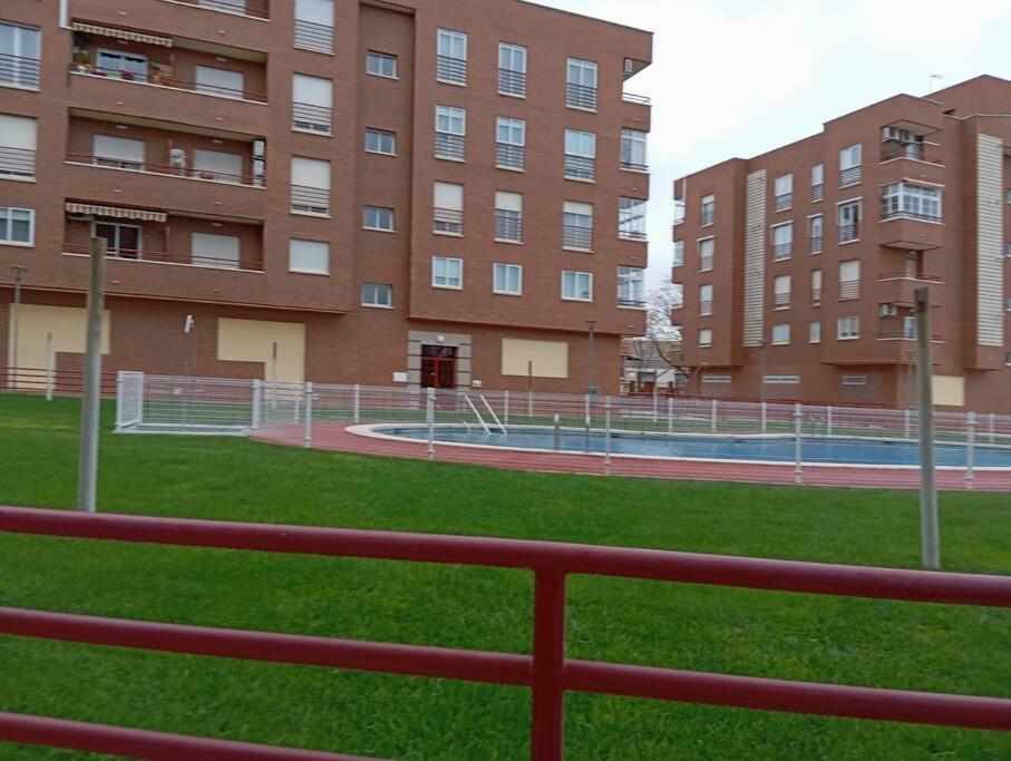 Buen Lugar Trabajo Y Familiar Apartman Ciudad Real Kültér fotó